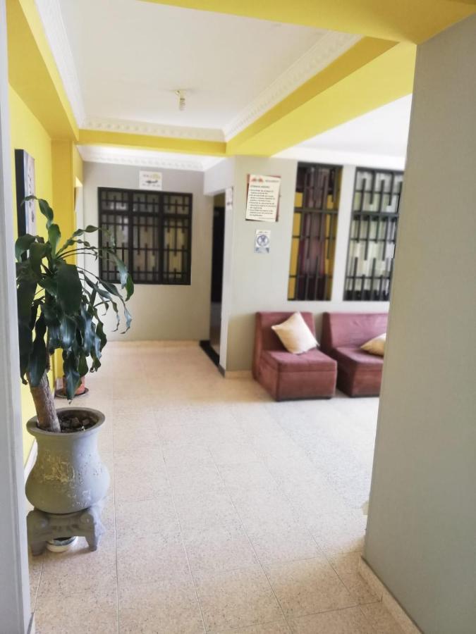 El Portal De Valencia Hotel La Plata Bagian luar foto